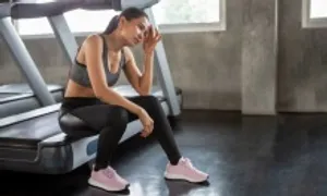 Tập gym trong ức chế vì không mua gói PT